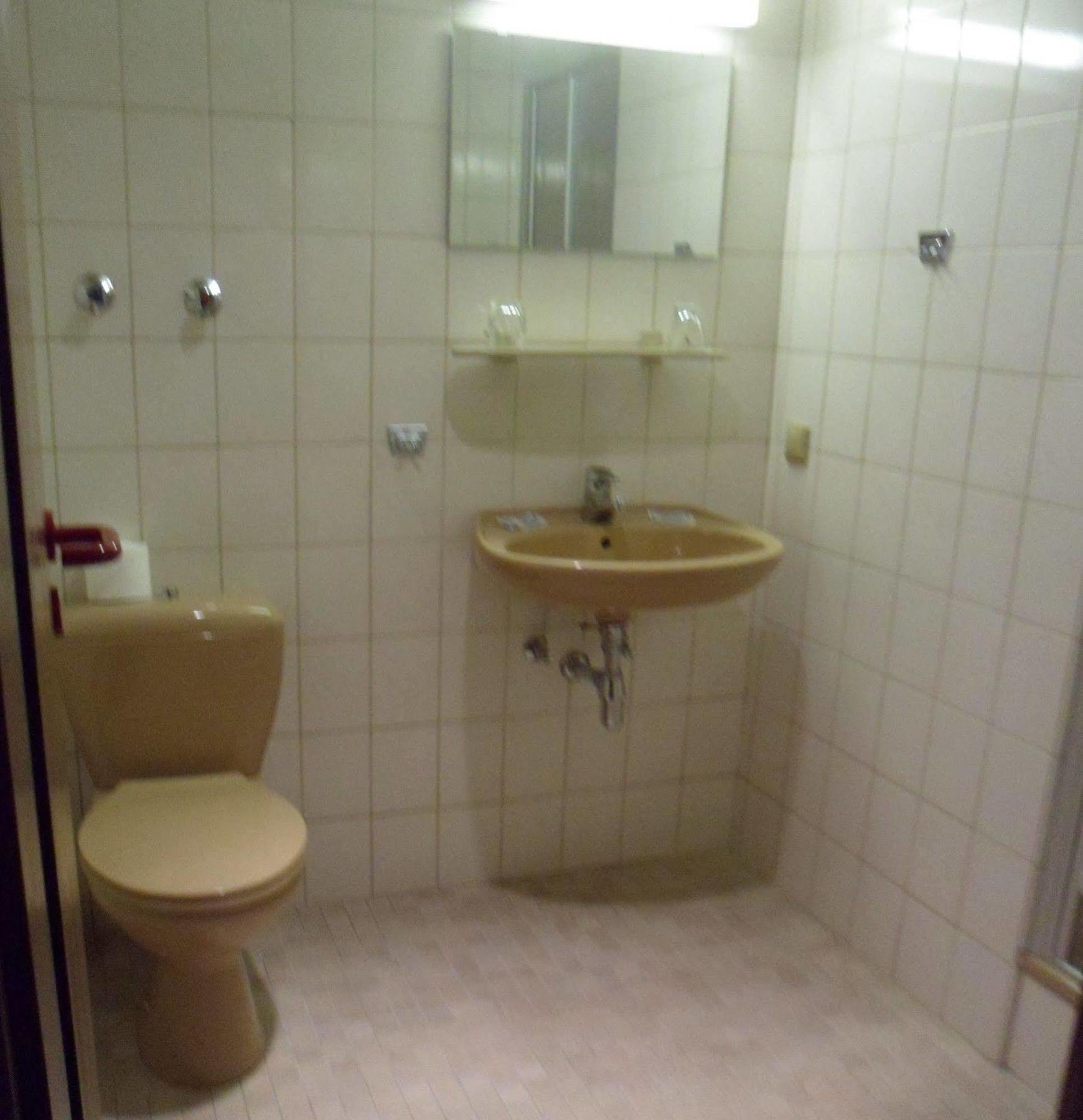 Hotel zum Brunnen Steinbach im Taunus Exterior foto